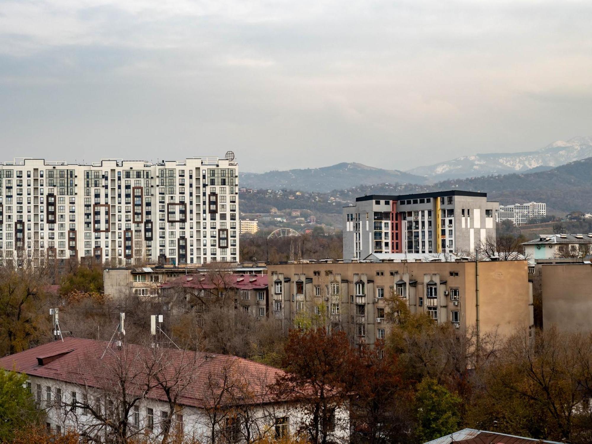 Appartments " Zhetysu-4" Алматы Экстерьер фото